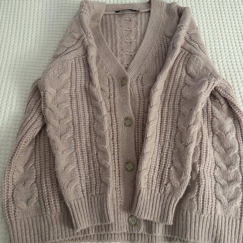 Jenni Kayne Cable Knit Button-Front Cardigan in Light Taupe